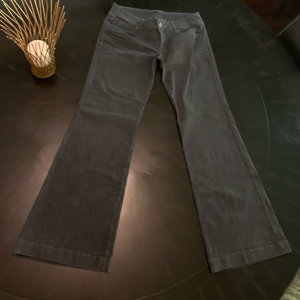 Level 99 wide leg Jean with railroad stripe. Size 30.
